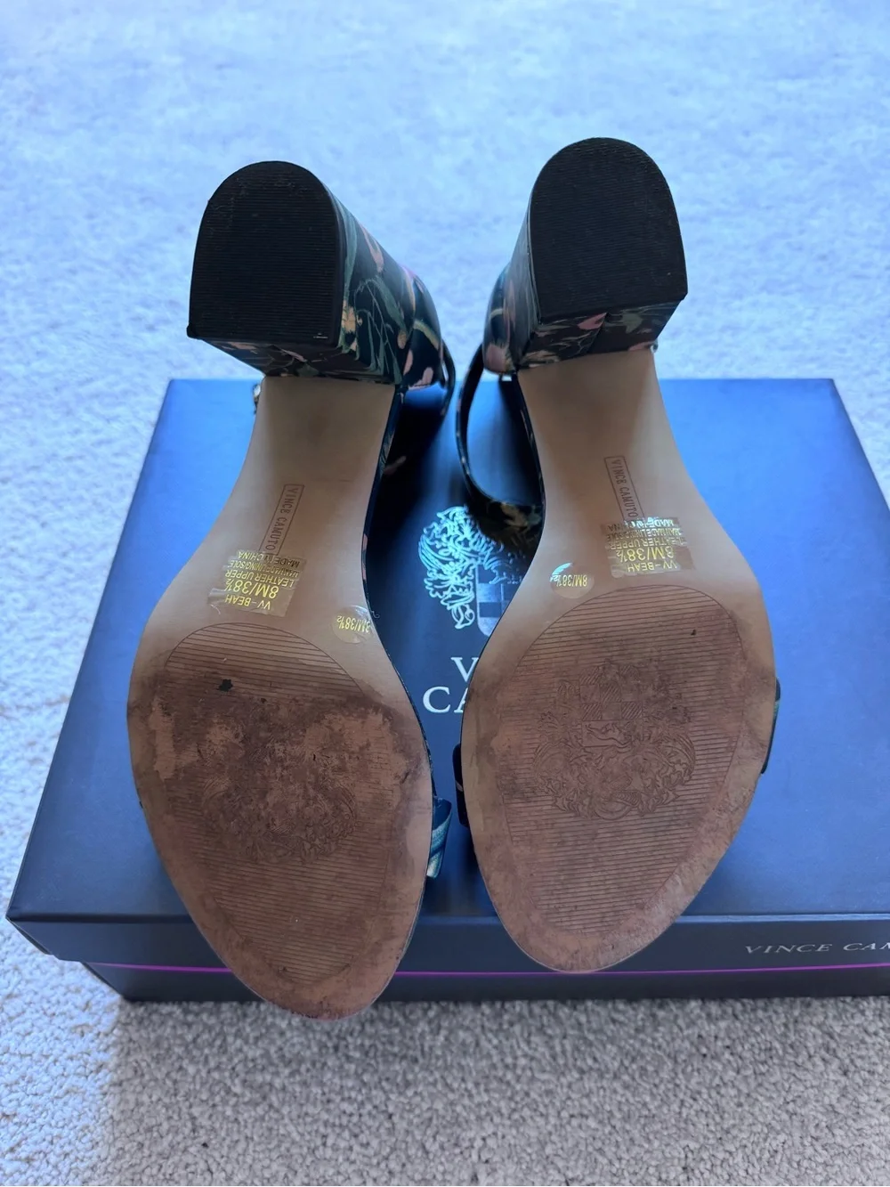 Vince Camuto vince camuto